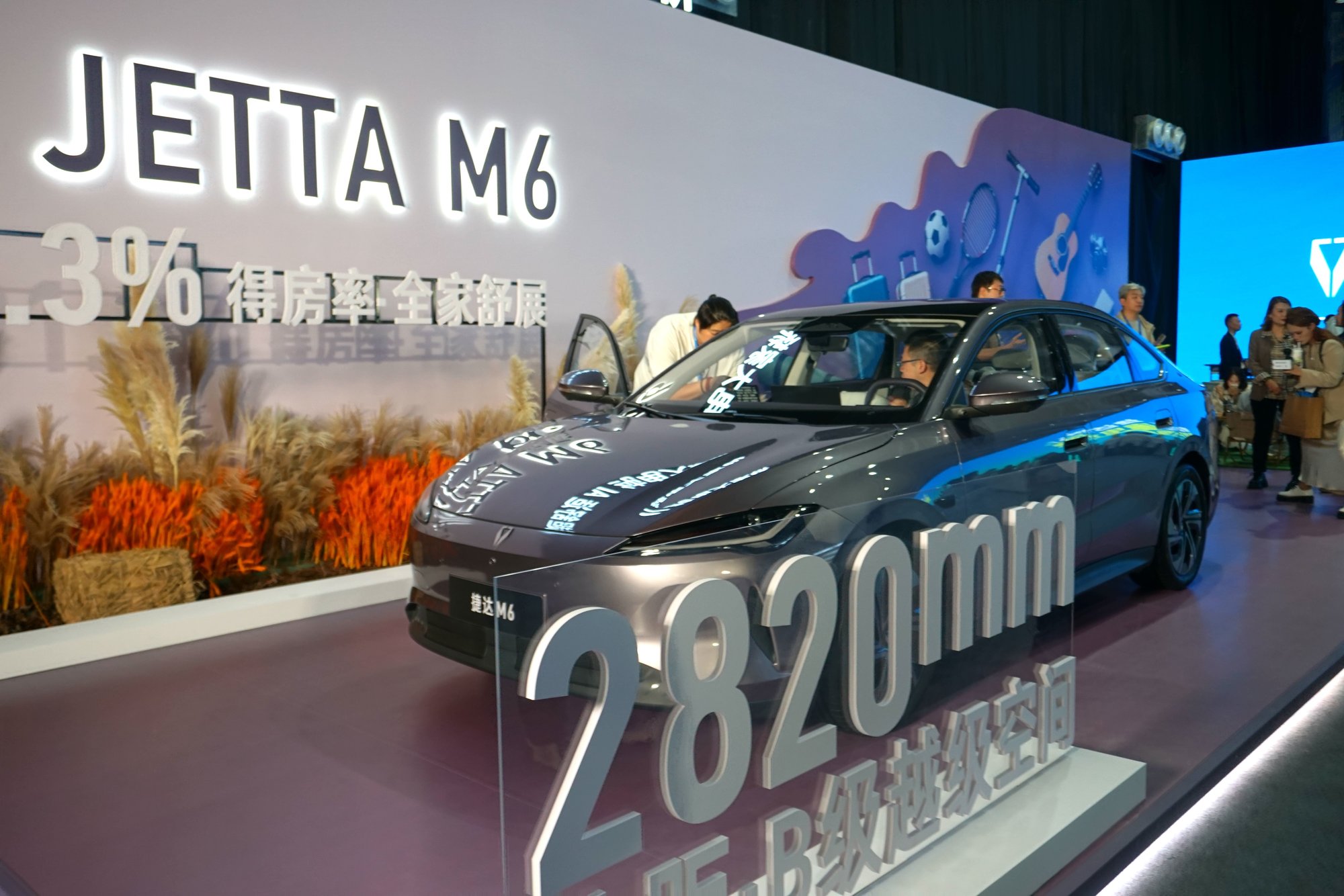 Jetta M6 – náznak nových energií, odolnosť starej Jetry