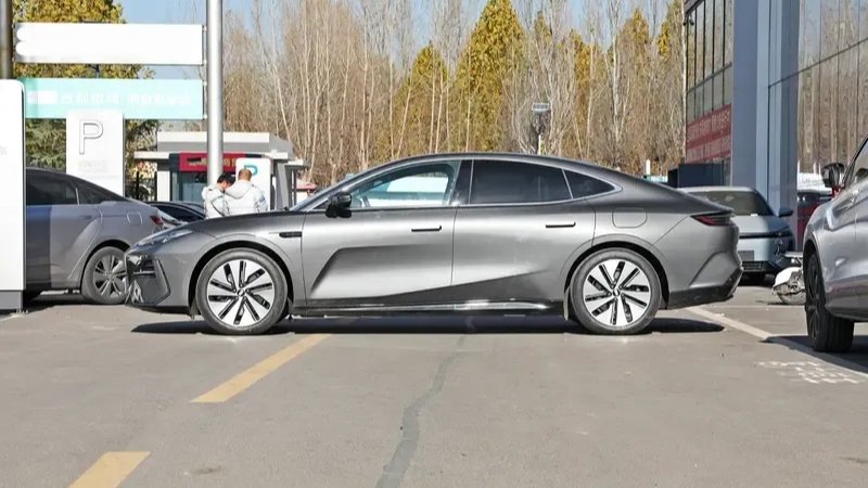 Nowy samochód „Che Xing Tian Xia” | Geely Galaxy E8 oficjalnie wchodzi na rynek dzisiaj, cena w przedsprzedaży od 188 000 juanów