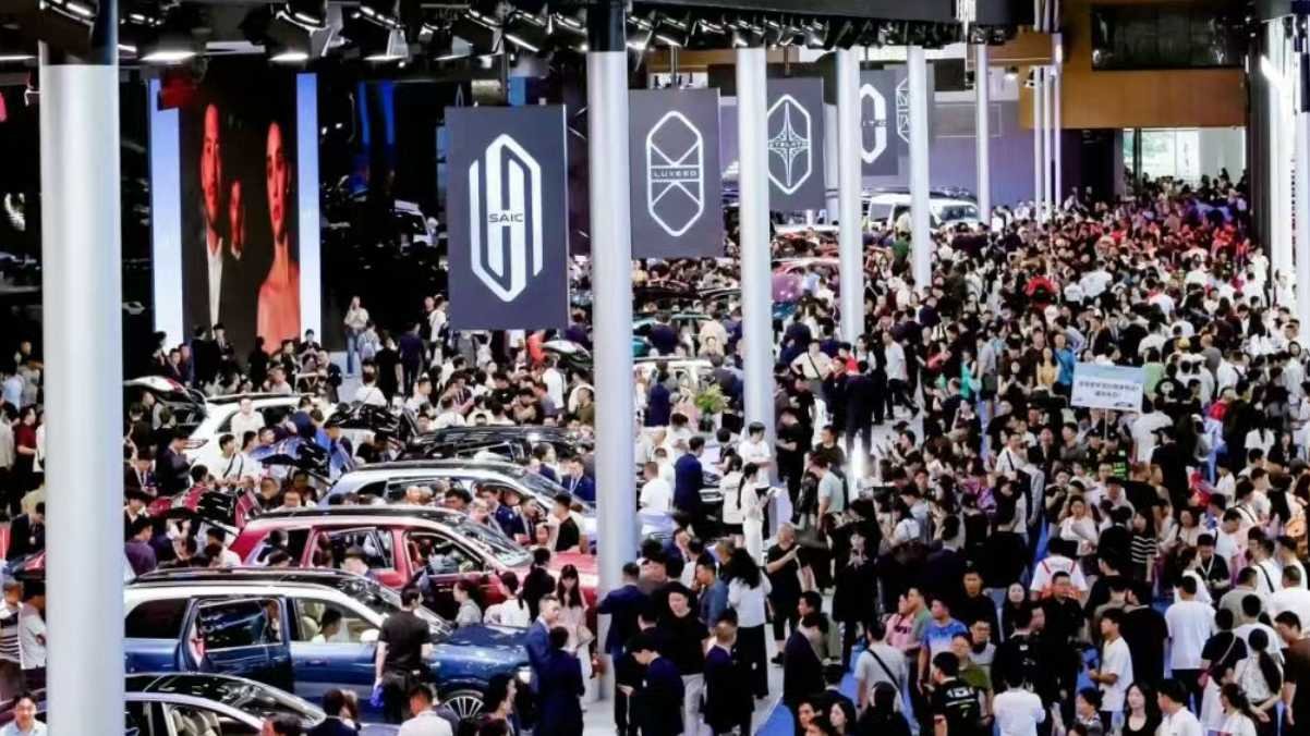 想買大七座SUV?建議你再等等