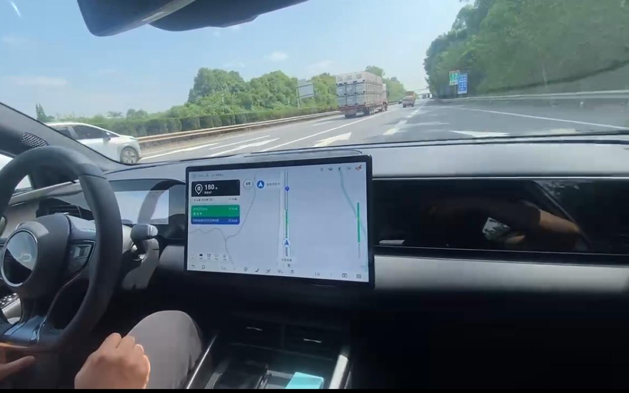 海豹06EV试驾感受总结，智能泊车辅助很丝滑，云辇-C加持不晃不颠