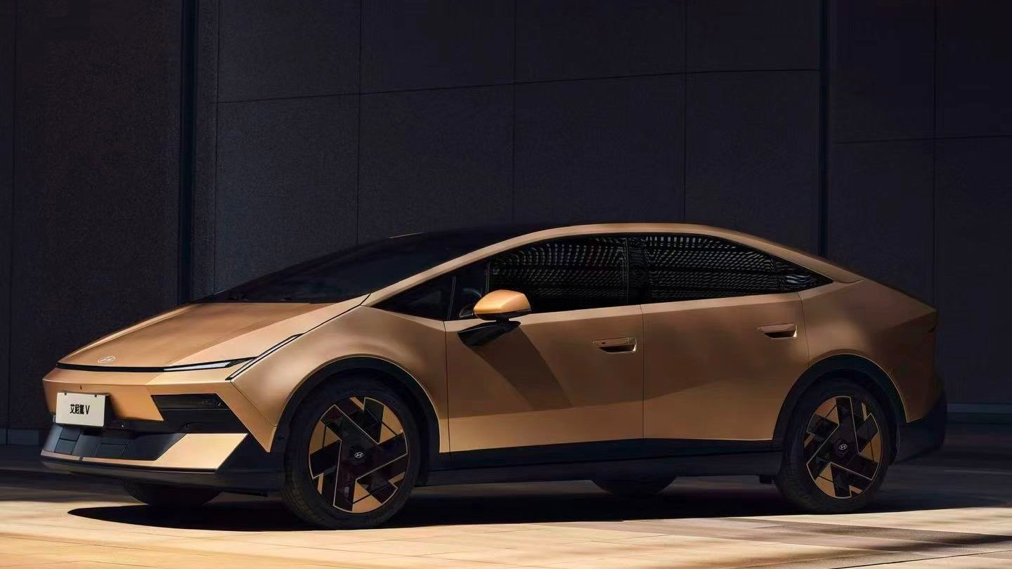 Eredeti formatervezés + 650 km hatótáv, az Aiways V limitált ideig 99 900 jüantól