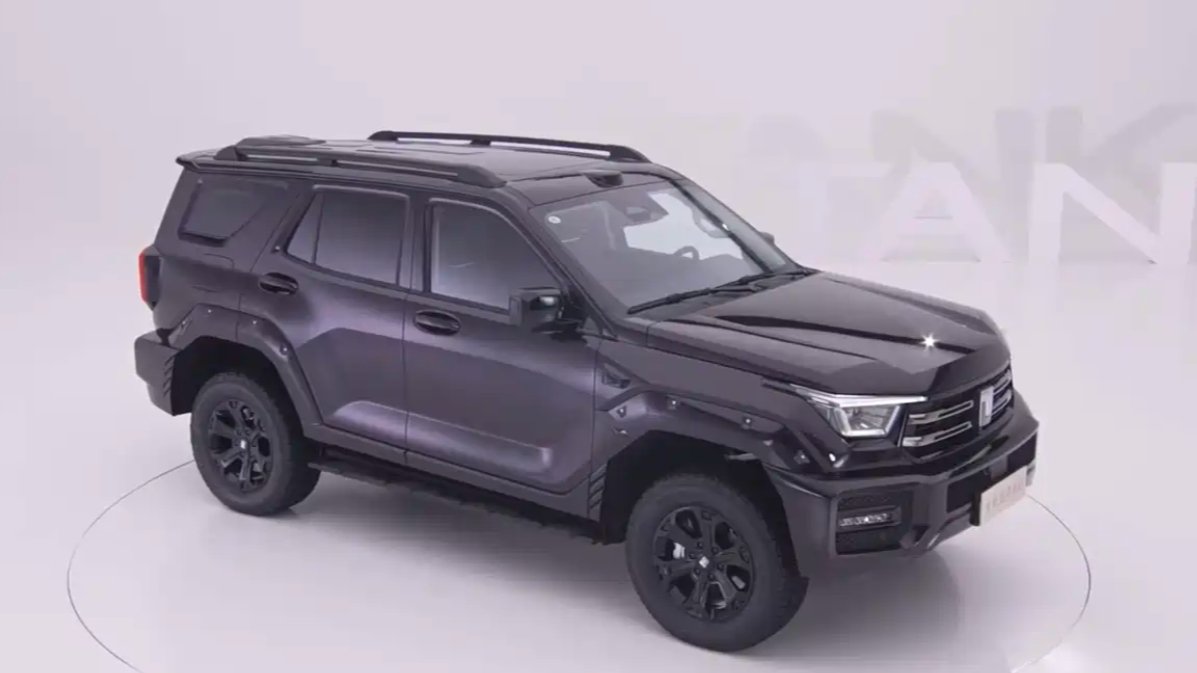 新款坦克400首發亮相 新增Hi4-Z車型與「敦煌紫」車漆