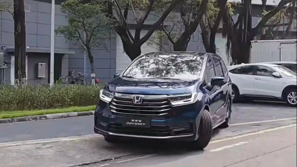 Új tetőre hajtható szórakoztató kijelzővel érkezik a GAC Honda új Odyssey, szeptember 28-án debütál