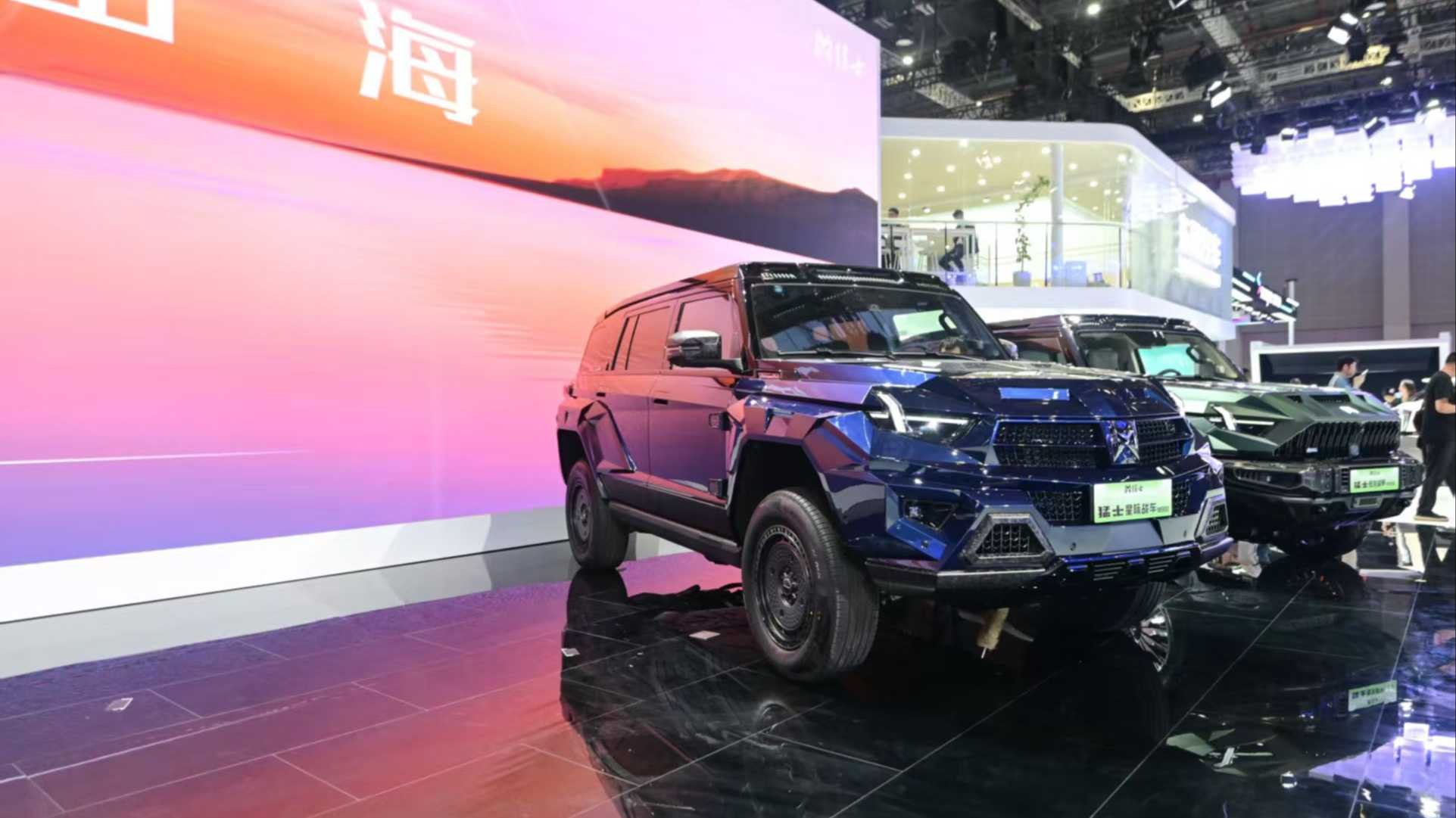 Od 1,098 mln juanów! Dongfeng Mengshi 917 luksusowa wersja z przedłużonym nadwoziem oficjalnie zaprezentowana na targach motoryzacyjnych w Szanghaju!
