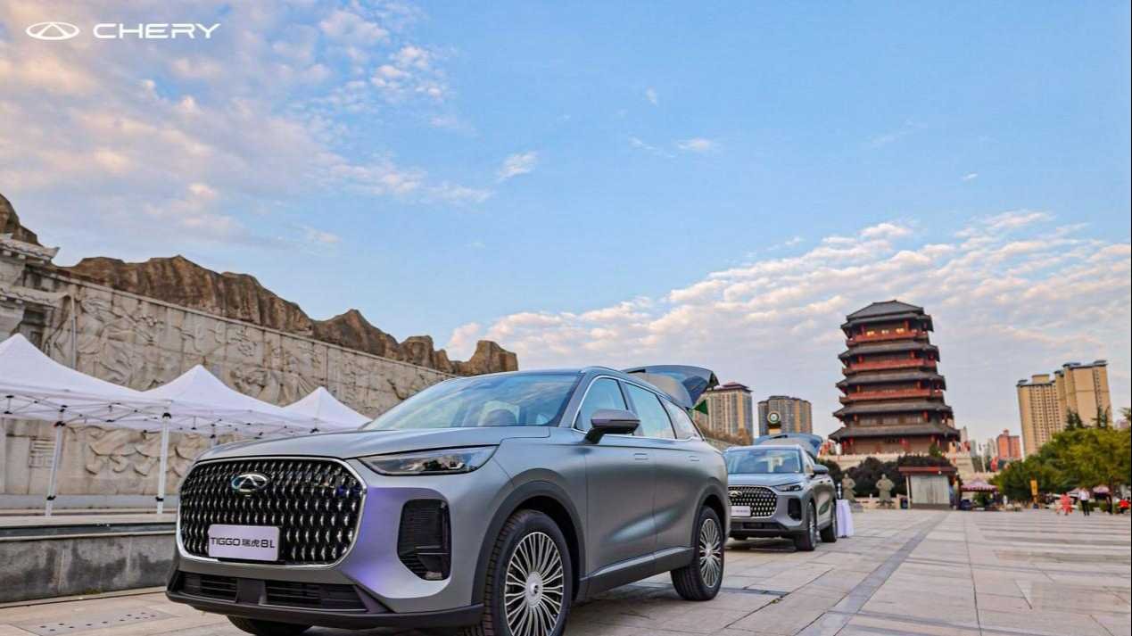 Kiváló minőségű, teljesen saját fejlesztésű zászlóshajó SUV! Mélyreható tesztvezetés a Chery Tiggo 8L-lel Xi'anban