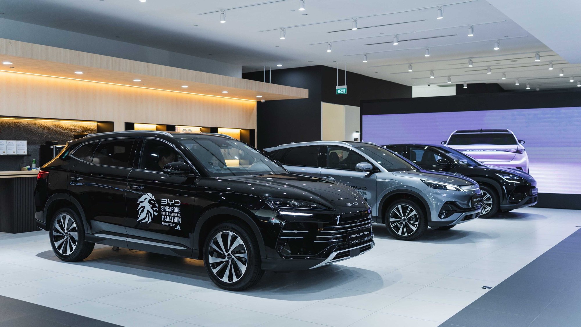 新車兩年就過時，這屆車企瘋了嗎？