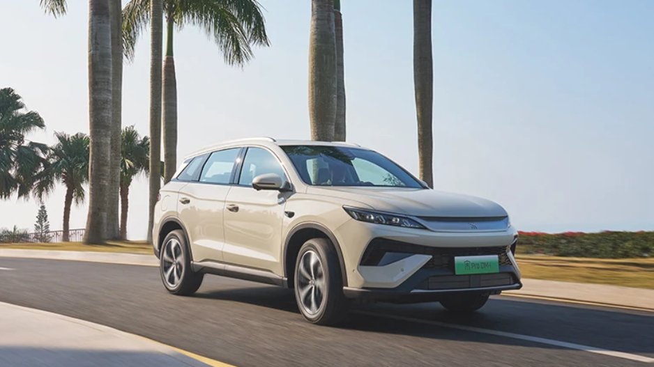 A 2026-os BYD Song Pro DM-i hosszú hatótávolságú változata hivatalosan piacra került, a tisztán elektromos hatótávolság 220 kilométerre nőtt